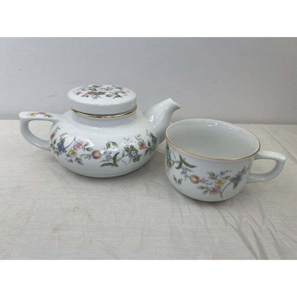 Vintage Andrea by‎ Sadek 3 pc Porcelain Teapot & Tea Cup Floral Made In Japan - Picture 2 of 9